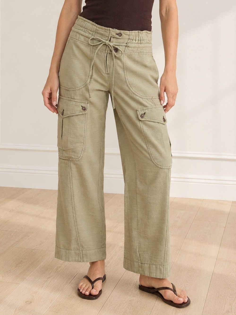 Free People Park Ave Cargo Pants Sz XS Olive Green Wide Leg Cotton Utility Boho